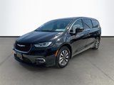 New 2025 Chrysler Pacifica Select image 3