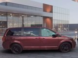 Used 2019 Dodge Grand Caravan SXT w/ Blacktop Package image 3