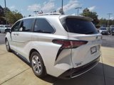 New 2025 Toyota Sienna Limited image 5