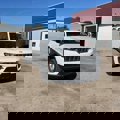 Used 2023 Jeep Grand Cherokee Laredo image 2
