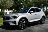 Used 2025 Volvo XC40 B5 Core image 2