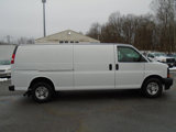 Used 2017 Chevrolet Express 3500 Extended image 2