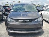 Used 2023 Chrysler Voyager LX image 3
