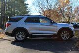 Used 2022 Ford Explorer XLT w/ Equipment Group 202A image 6