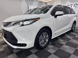 Used 2021 Toyota Sienna LE image 2