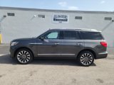 Used 2018 Lincoln Navigator Select w/ Technology Package image 2