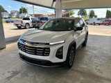 New 2026 Chevrolet Equinox LT w/ Convenience Package II image 2