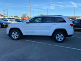 Used 2017 Jeep Grand Cherokee Laredo image 6