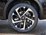 New 2025 Mitsubishi Outlander SE image 3
