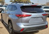 Used 2022 Toyota Highlander XLE image 4