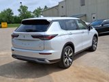 New 2025 Mitsubishi Outlander SE image 4