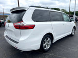 Used 2016 Toyota Sienna LE image 5