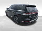 Used 2023 Lincoln Aviator Black Label w/ Class IV Trailer Tow Package image 4