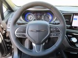 New 2025 Chrysler Pacifica Select image 4
