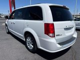 Used 2019 Dodge Grand Caravan SXT image 3