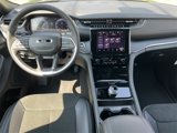 New 2025 Jeep Grand Cherokee Altitude image 2