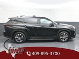 New 2025 Toyota Highlander XLE image 2