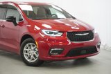 New 2025 Chrysler Pacifica Select image 3