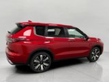 New 2025 Mitsubishi Outlander SE image 2