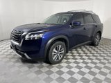 Used 2024 Nissan Pathfinder SL image 3
