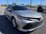 Used 2019 Toyota Camry LE image 3