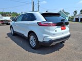 Used 2024 Ford Edge SEL w/ Convenience Package image 3