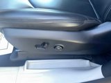Used 2023 Chrysler Pacifica Touring-L image 6