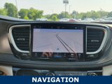 Used 2024 Chrysler Pacifica Select image 5