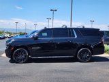 Used 2023 Chevrolet Suburban LT image 2