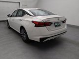 Used 2023 Nissan Altima 2.5 SV image 5