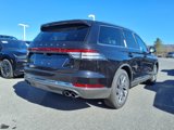 New 2025 Lincoln Aviator AWD image 3