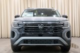 New 2025 Volkswagen Atlas Peak Edition SE image 4
