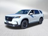 New 2025 Honda Pilot EX-L image 3