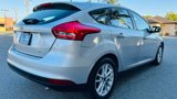 Used 2017 Ford Focus SE image 4