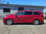 Used 2021 Toyota Sienna Limited image 3