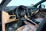 Certified 2025 Porsche Macan image 4