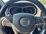 Used 2015 Jeep Grand Cherokee Limited image 3