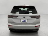 New 2025 Mitsubishi Outlander ES image 4