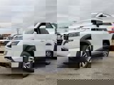 New 2025 Nissan Pathfinder SL image 2