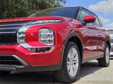 New 2025 Mitsubishi Outlander ES image 3