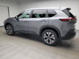 Used 2023 Nissan Rogue SV image 3