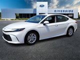Used 2025 Toyota Camry Hybrid image 3
