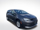 Used 2023 Chrysler Voyager LX image 3