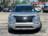 New 2025 Mitsubishi Outlander SE image 2