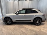 Certified 2024 Porsche Macan image 2