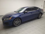 Used 2023 Nissan Altima 2.0 SR image 2