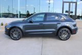 Used 2025 Porsche Macan image 2