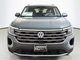 New 2025 Volkswagen Atlas SEL image 2