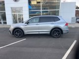 Certified 2024 Volkswagen Tiguan SE R-Line image 4
