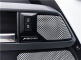 Used 2024 Land Rover Defender 130 X-Dynamic SE image 3